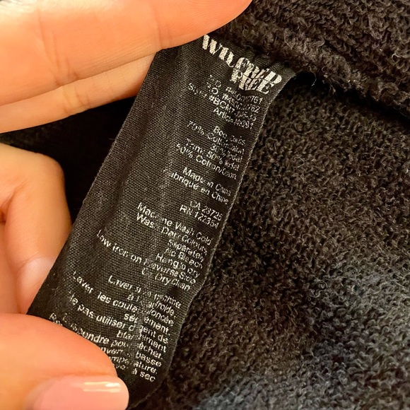 XS Black Aritzia Wilfred Free Black Cocoon Rousseau Cozy Fall Sweater - Picture 6 of 6